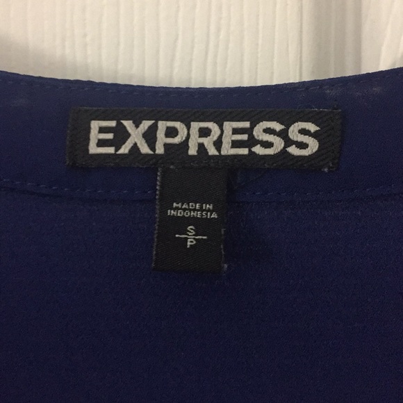 Express Blouse - Picture 2 of 5